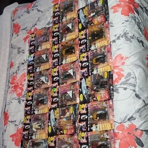 19 Star Trek Figurines New in Box